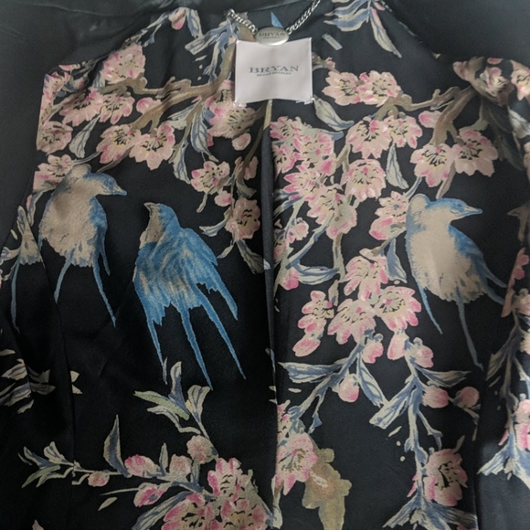 Trench Bryan . Very stylish - Picture 3 of 6